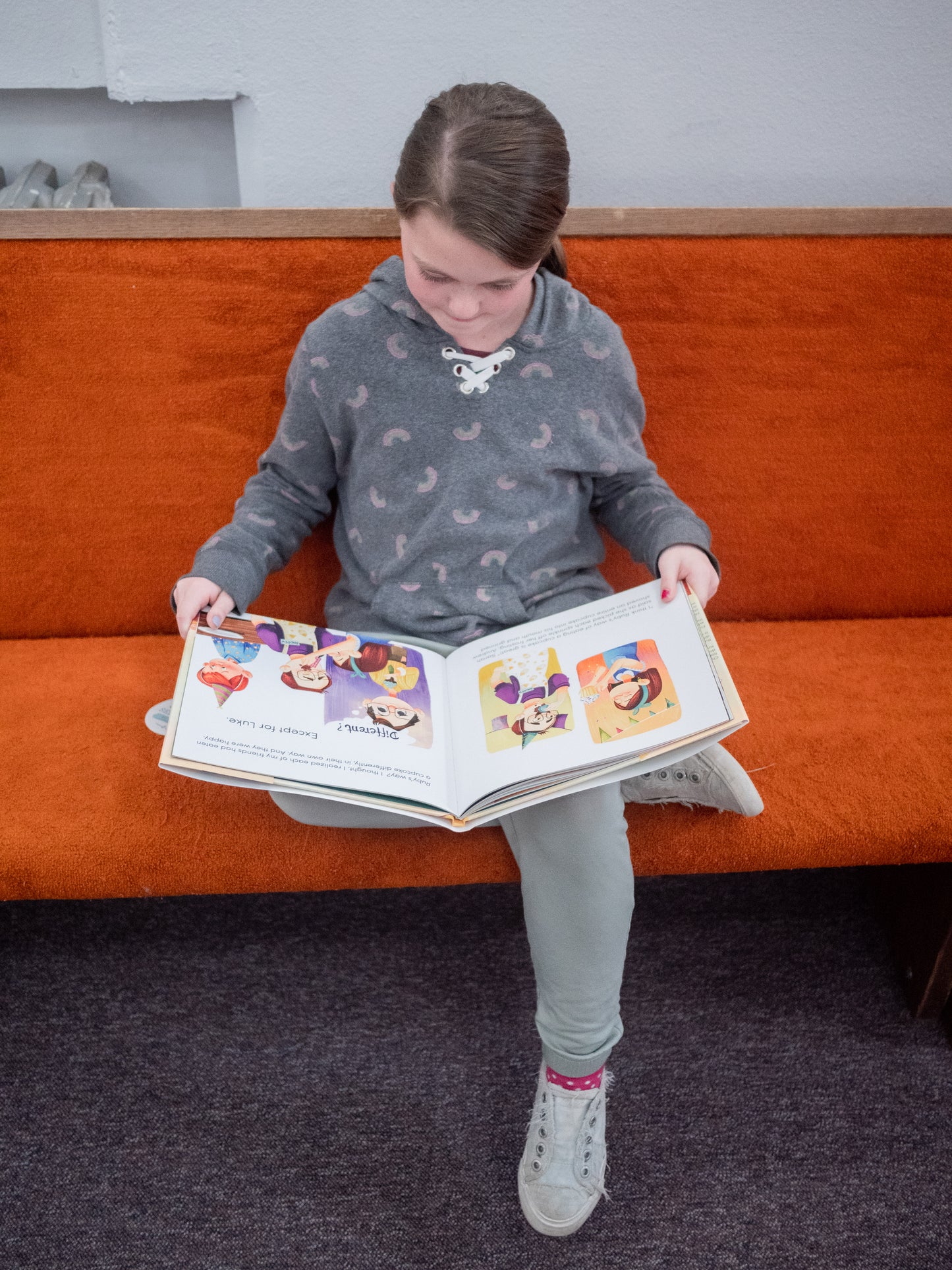 How to Eat a Cupcake