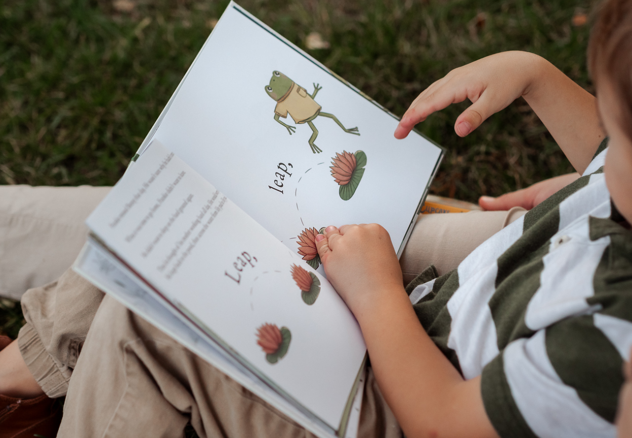 "Sleep Frog" Picture Book, Bedtime Story, Community focused, Sleep in Heavenly Peace